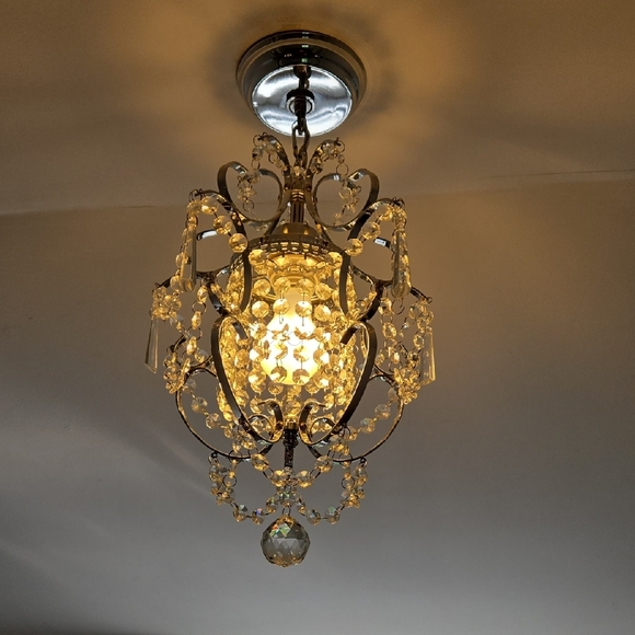 Elegant Crystal Chandelier with Silver Finish - Picture 3 of 7